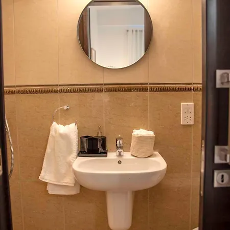 Cynthiana 4- 300m From The Sea 3 Bedrooms 3 Bathrooms Διαμέρισμα *