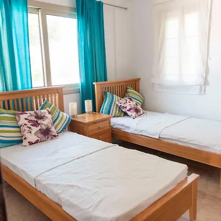 Cynthiana Apartment Kissonerga