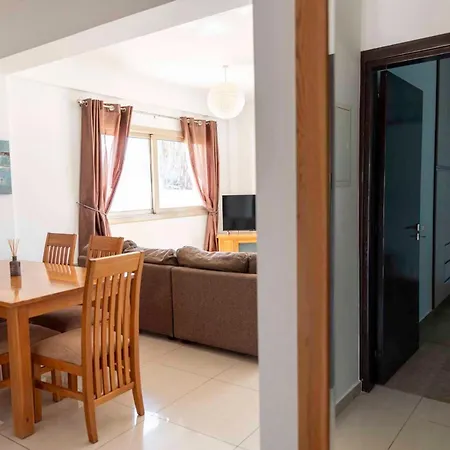 Cynthiana Apartment *