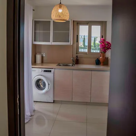 شقة Cynthiana 4- 300m From The Sea 3 Bedrooms 3 Bathrooms كيسونيجرا