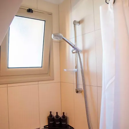 Cynthiana 4- 300m From The Sea 3 Bedrooms 3 Bathrooms * Kissonerga