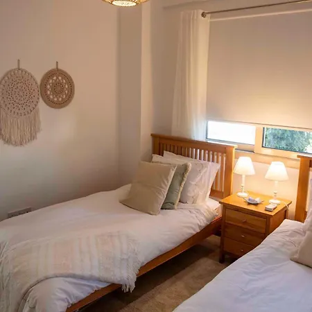 Cynthiana 4- 300m From The Sea 3 Bedrooms 3 Bathrooms