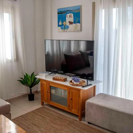 شقة Cynthiana 4- 300m From The Sea 3 Bedrooms 3 Bathrooms كيسونيجرا