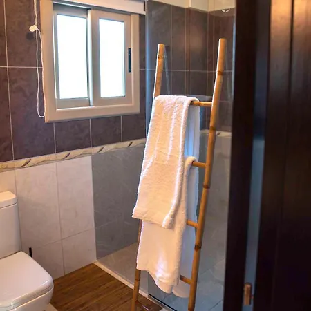 Cynthiana 4- 300m From The Sea 3 Bedrooms 3 Bathrooms شقة *