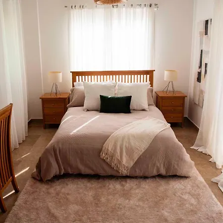 شقة Cynthiana 4- 300m From The Sea 3 Bedrooms 3 Bathrooms كيسونيجرا