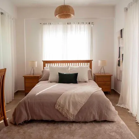 Cynthiana 4- 300m From The Sea 3 Bedrooms 3 Bathrooms Apartment