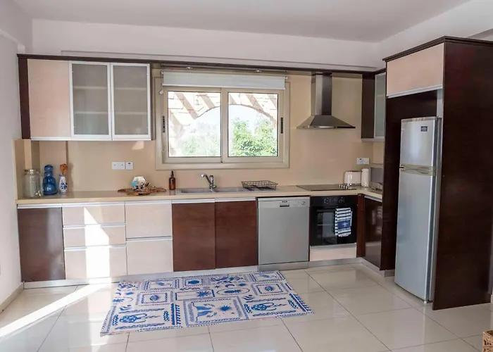 Apartmán Cynthiana 4- 300m From The Sea 3 Bedrooms 3 Bathrooms Kissonerga