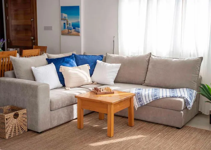 Apartmán Cynthiana 4- 300m From The Sea 3 Bedrooms 3 Bathrooms