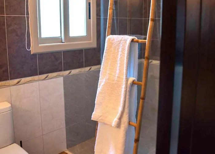 Cynthiana 4- 300m From The Sea 3 Bedrooms 3 Bathrooms Apartmán *