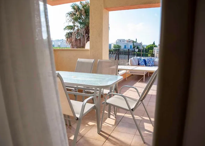 Cynthiana 4- 300m From The Sea 3 Bedrooms 3 Bathrooms *