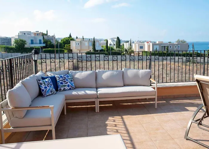 Apartmán Cynthiana 4- 300m From The Sea 3 Bedrooms 3 Bathrooms *